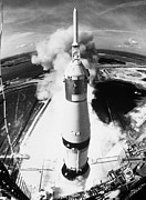 Launch Of Apollo 11 Mission On A Saturn V Rocket Photograph by Science Photo Library