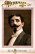 Leon Herrmann, French Magician Photograph by Photo Researchers