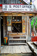 Luckenbach Texas Photograph by Tracy Smith