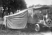 Operating Ambulance Photograph by Science Photo Library
