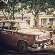 Paseo Del Prado - Havana (american Car Photograph by Joel Lopez