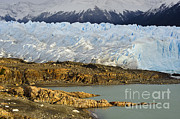 Perito Moreno Glacier Photograph by John Shaw