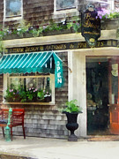 Rhode Island - Antique Shop Newport RI Photograph by Susan Savad Rhode Island - Antique Shop Newport RI Photograph by Susan Savad