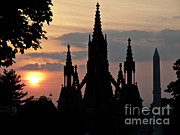 Sun Sets Over Green Wood Cemetery Photograph by Spencer Grant