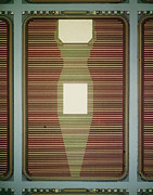Surface Of Ferranti Field Effect Transistor Chip Photograph by Science Photo Library