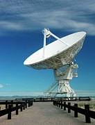 Very Large Array Antenna Photograph by Science Photo Library