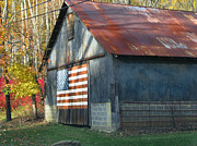 Americana Barn Photograph by Clara Sue Beym