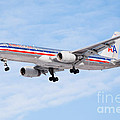 Amercian Airlines Boeing 757 Airplane Landing Photograph by Paul Velgos Amercian Airlines Boeing 757 Airplane Landing Photograph by Paul Velgos