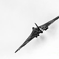 Avro Vulcan XH558 Photograph by Airpower Art Avro Vulcan XH558 Photograph by Airpower Art