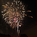 Detroit Area Fireworks -7 by Paul Cannon Detroit Area Fireworks -7 by Paul Cannon