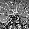 Wonder Wheel Of Coney Island In Black And White by Rob Hans Wonder Wheel Of Coney Island In Black And White by Rob Hans