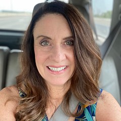 Lisa Barnes - Artist