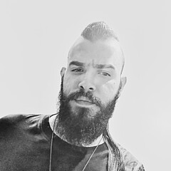 Chris Petrakos