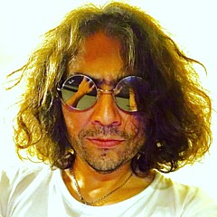 Daniel Espinosa - Artist