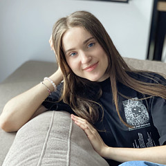 Daria Nikitiuk - Artist