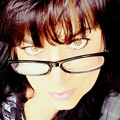 Deborah Housen - Artist