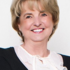 Lynda Hughes Lynda Hughes