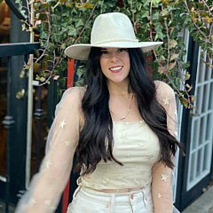 Mikayla Orr - Artist