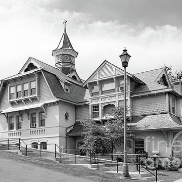 Mount Saint Mary College