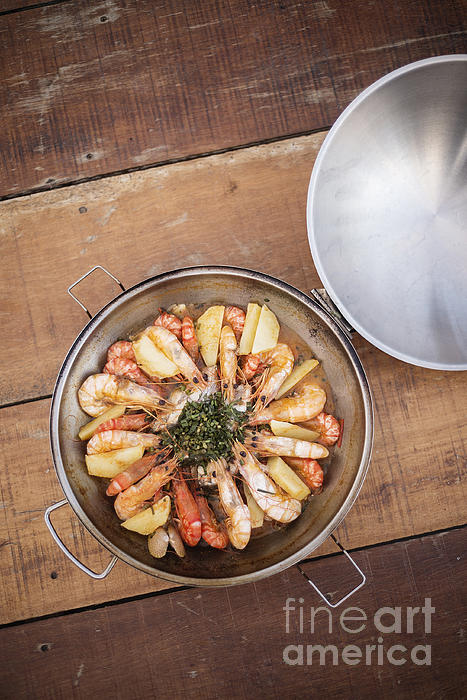 https://images.fineartamerica.com/images/artworkimages/medium/1/1-portuguese-traditional-seafood-cataplana-stew-jacek-malipan.jpg