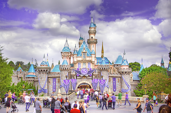 Cinderella Castle at Walt Disney World Hand Towel by Mark Andrew Thomas -  Mark Andrew Thomas - Artist Website