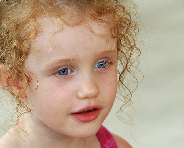 https://images.fineartamerica.com/images/artworkimages/medium/1/a-little-girl-with-big-blue-eyes-derrick-neill.jpg