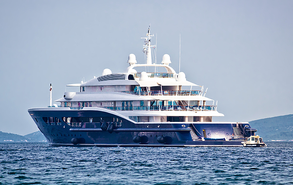 Anonymus luxury mega yacht on open sea Women's T-Shirt