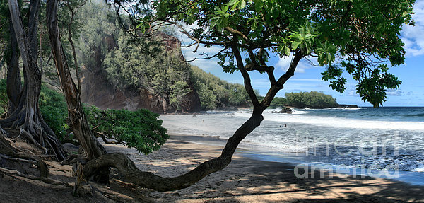 Sharon Mau - Enchanted Rocks Koki Beach Haneoo Hana Maui Hawaii