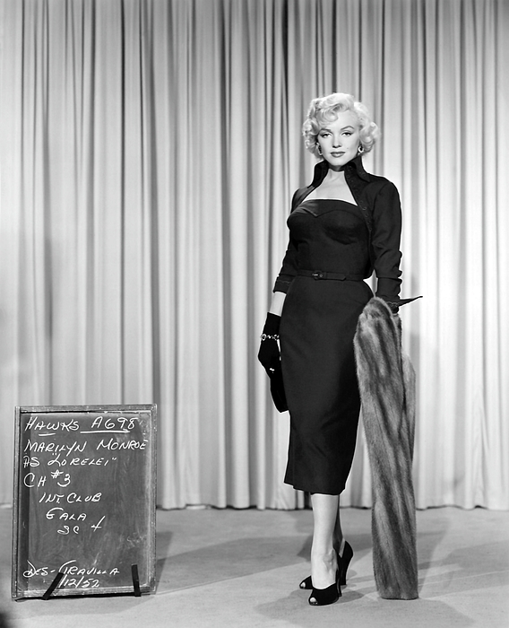 GENTLEMEN PREFER BLONDES staring Marilyn Monroe Tote Bag by