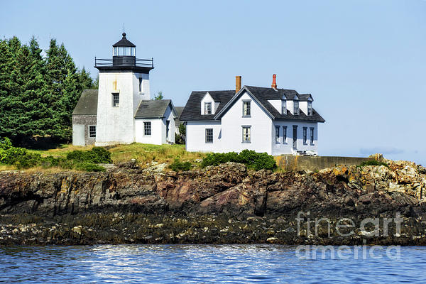 Kay Brewer - Lighthouse In Maine Waters
