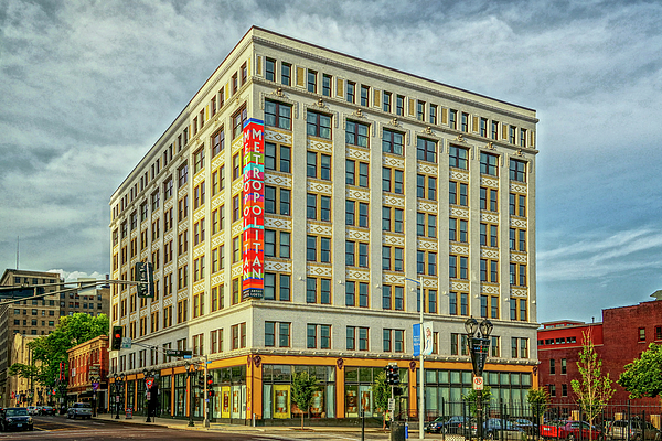 One Metropolitan Square St Louis MO-GRK3775_05102019-HDR iPhone 11 Pro Case  by Greg Kluempers - Fine Art America