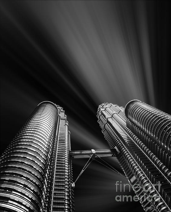 Stefano Senise - Modern skyscraper black and white picture