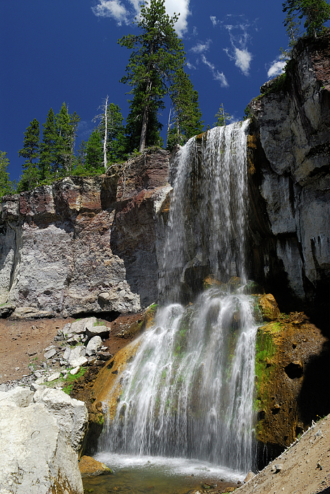 Wolves looking over the edge of a waterfall on the Kettle River Photograph  by Reimar Gaertner - Fine Art America