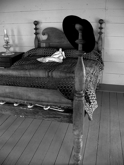 Pioneer Bed Photograph