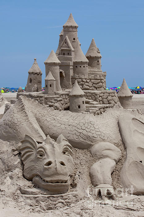 https://images.fineartamerica.com/images/artworkimages/medium/1/sand-castle-with-dragon-anthony-totah.jpg