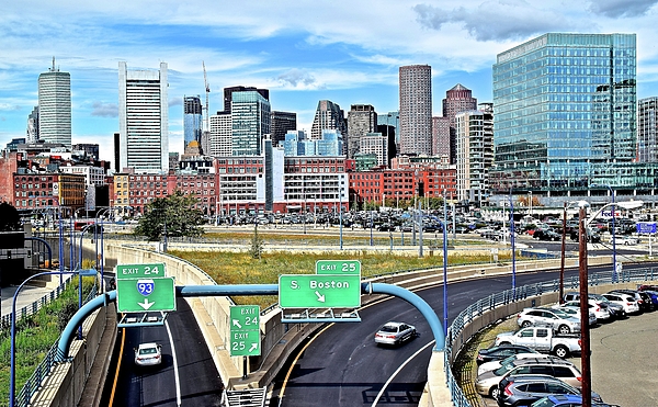 Boston, Ma City Skyline - Beantown Pride Patriots Red Sox Love T-Shirt