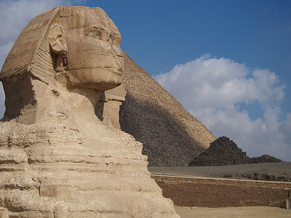 The Sphinx and Great Pyramids, Giza, Cairo, Egypt бесплатно