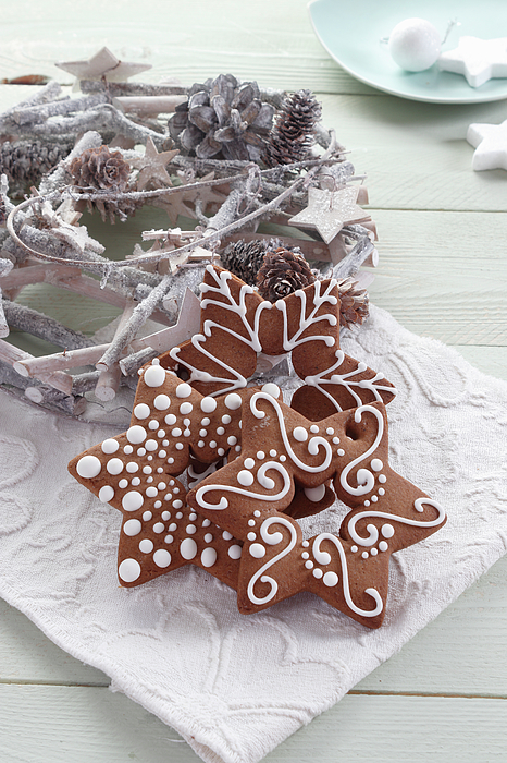 Christmas Gingerbread In The Shape Of A Star Throw Pillow by