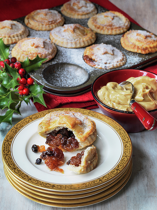 Mincemeat Pie with Brandy Butter