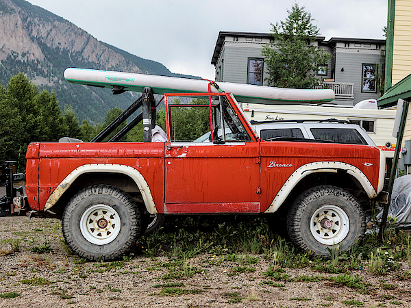 : Ford Bronco Vintage Star Bronco Pullover Hoodie