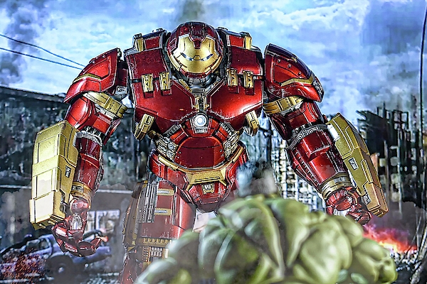 New 1000Pcs Wooden Puzzle Hulk VS Iron Man Fight Jigsaw Assembling Toy Gift 