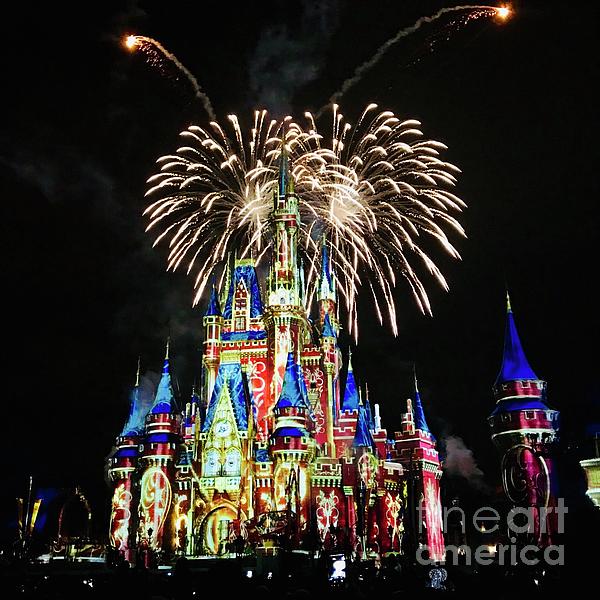 https://images.fineartamerica.com/images/artworkimages/medium/2/magical-fireworks-eva-disla.jpg