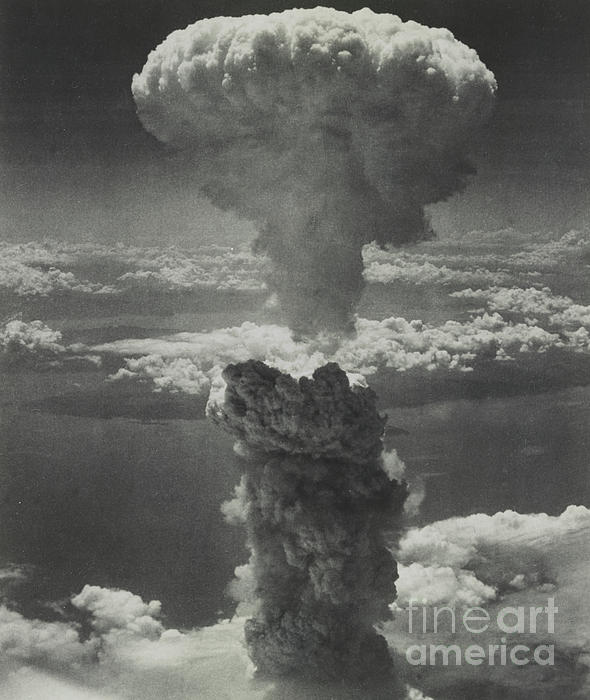 Atomic Bomb, Hiroshima, Giant Mushroom cloud, 1945 T-Shirt by United States  Army - Fine Art America