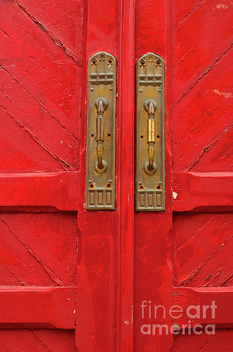Regina Geoghan - Old Red Door