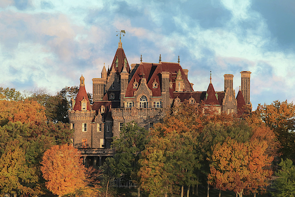 are dogs allowed at boldt castle