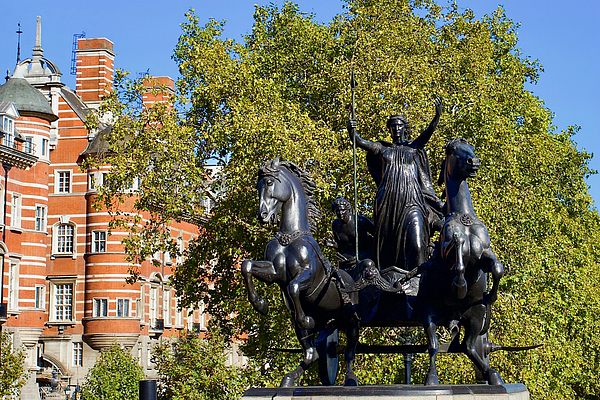 Joe Vella - Statue of Queen Boadicea with spear and chariot, Westminster Bridge, Westminster, London, England