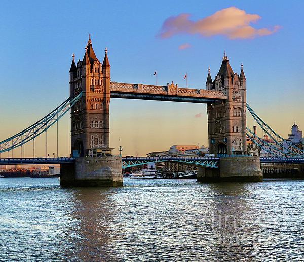 Tony James Williams - Tower Bridge London