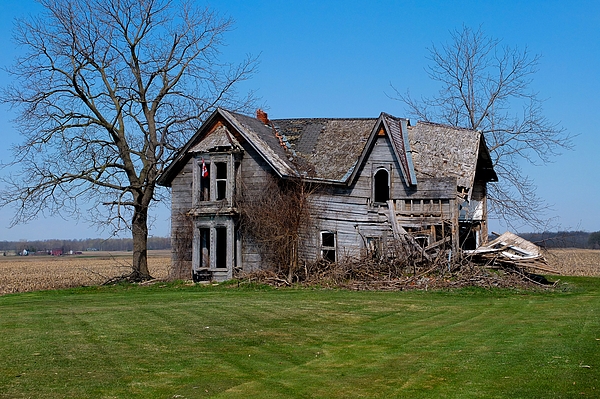 Old Photo Gear - Abandon House