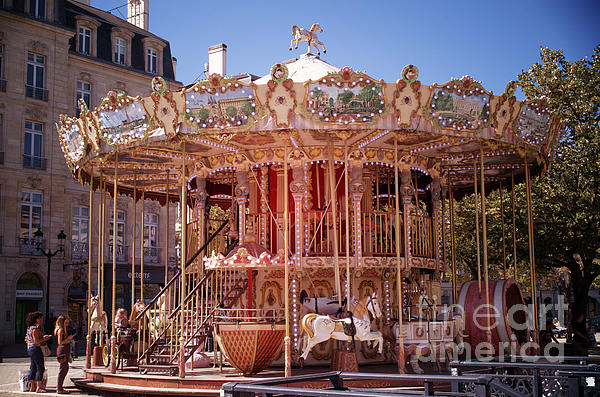 Luther Fine Art - A Carousel In Bordeaux 