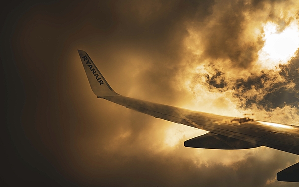 Nina Kulishova - Between Clouds And Light.Ryanair In The Sky.